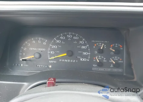 1998 Chevrolet K1500 Fleetside z USA, uszkodzony, nr VIN 1GCEK14M0WZ190633